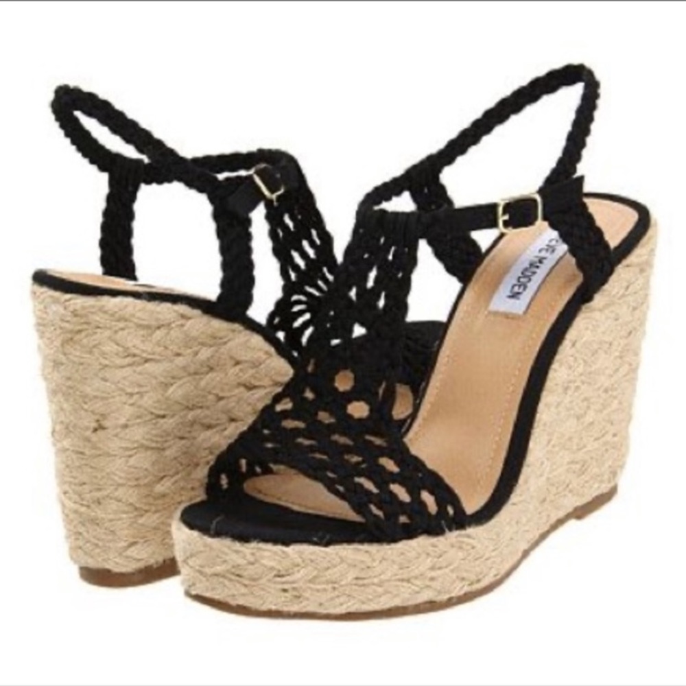 Steven Madden Manngo Black Wedges